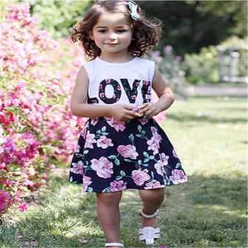 2 Parça Set Yürüyor Çocuk Bebek Kız Kıyafetler Aşk Baskı T Gömlek Tops + Çiçek Etek Yaz Giysileri Set