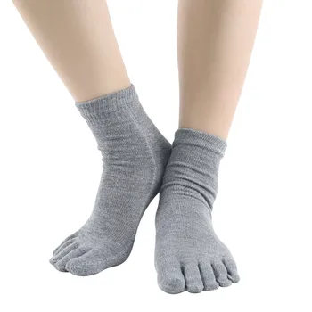 4 Adet = 2 Çift Beş Ayak Çorap Parmak Düzeltici Ayırıcı Ayak Bakımı Hizalama Ağrı kesici Koruyucu Masaj Kadın Parantez Destekler