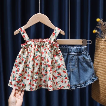 Bebek Kız Giysileri Setleri Yaz Çiçek Çocuk kolsuz tişört Üst + Kot Şort 2 Adet Çocuk Takım Elbise Moda Yürümeye Başlayan Çocuk Giysileri