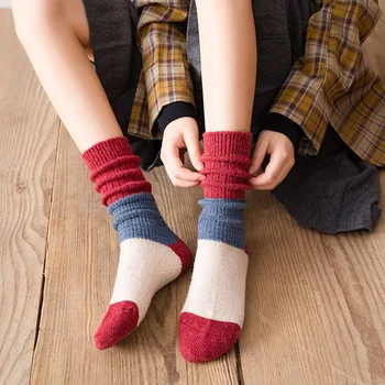 Patchwork Renk Sıcak Tutmak Bayanlar Kazık Çorap Kalınlaşma Kadın Çorap Orta Tüp Çorap Yün Kore Tarzı 1 Çift Kış için