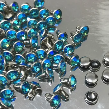 Yeni 4MM 50 Takım CZ+ + Akuamarin Kristal AB Kaplama Perçinler Gümüş Kaplama Çiviler Çeşitli Cabochon Perçinler Fit Deri El Sanatları