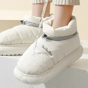 Yetişkin Su Geçirmez Sıcak Peluş Çizmeler Kadın Erkek Çift Ev pamuklu ayakkabılar 2022 Kış Kürk Kar Botları Kadın Kapalı Yüksek top Terlik